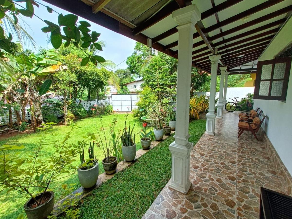 Dreams Villa Hikkaduwa Luaran gambar