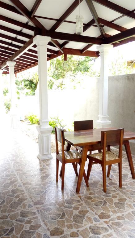 Dreams Villa Hikkaduwa Luaran gambar