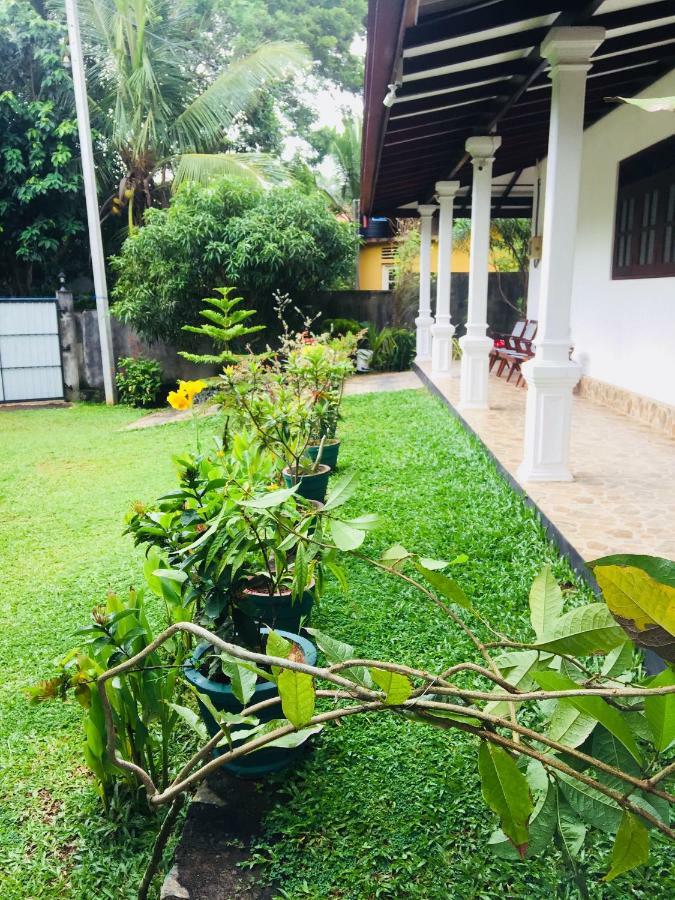 Dreams Villa Hikkaduwa Luaran gambar